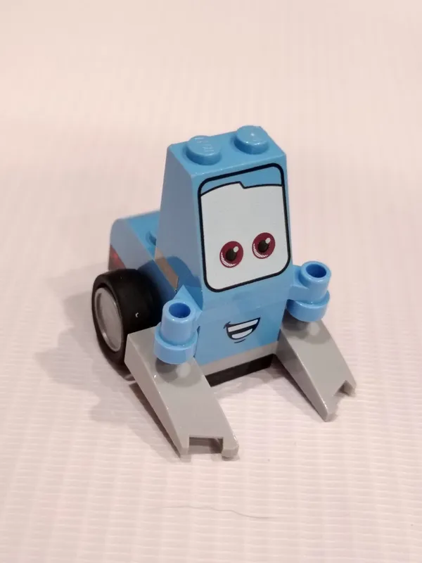 Конструктор LEGO Juniors (10732) — «Пит-стоп Гвидо и Луиджи» по — фото 4