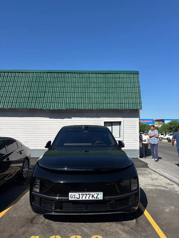Автомобиль 2 Автомобиль 2