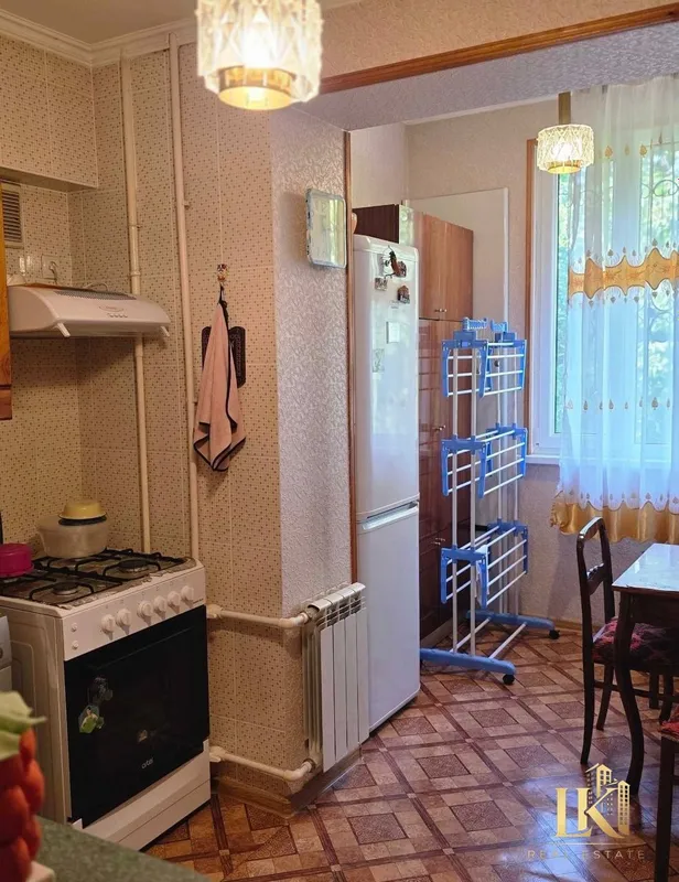 2 xonali kvartira sotiladi, 44 m², Yunusobod tumani 5