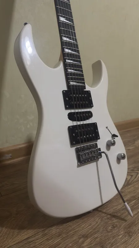 Электрогитара Minsine 1
