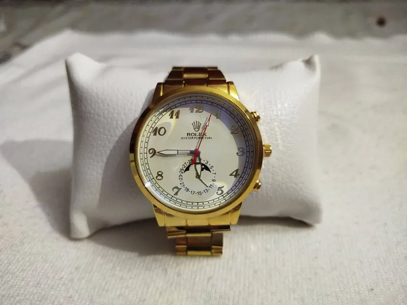 ROLEX soat tan narxida sotib oling — фото 1