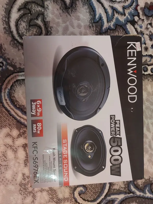 Kenwood kalonka sotiladi usilitili bn birga 2