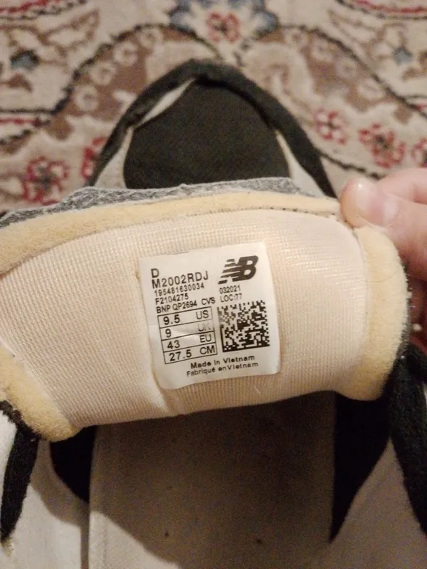 new balance 2002 R crgy 3