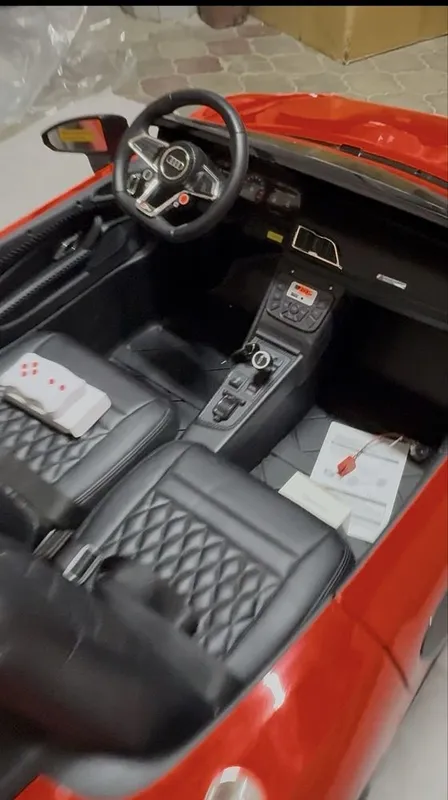 AUDI RS8 katta bolalar mashinasi лицензионная детская машина 24V 4x4 — фото 3