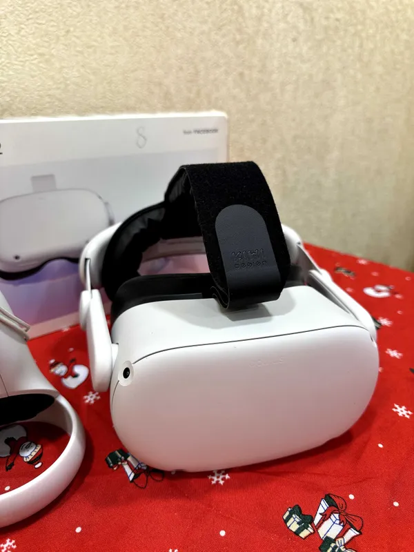 VR Шлем Oculus Quest 2 в Хорошем Состоянии + Ремешок 128 GB Памяти — фото 2 VR Шлем Oculus Quest 2 в Хорошем Состоянии + Ремешок 128 GB Памяти — фото 2