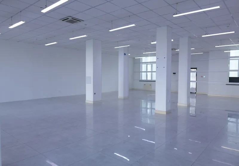Аренда коммерческого помещения 200 м² 1 Аренда коммерческого помещения 200 м² 1