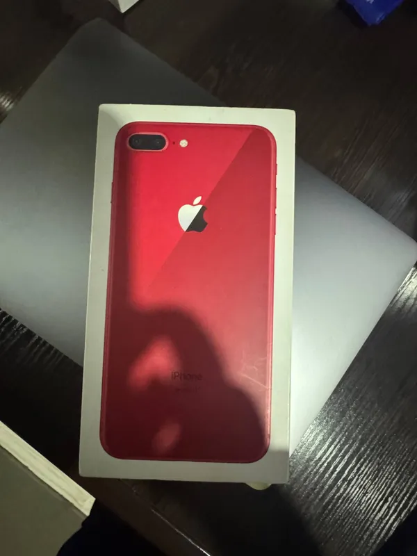 karobka iPhone 8 Plus