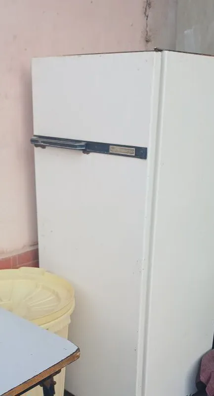 холодильник, печь, большая микроволновка, самовар 500$ 2 холодильник, печь, большая микроволновка, самовар 500$ 2