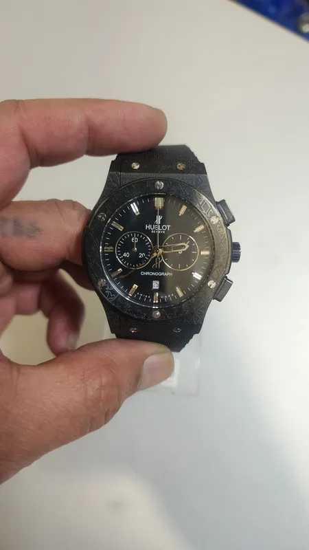Продам японские кварцевые часы HUBLOT — фото 1