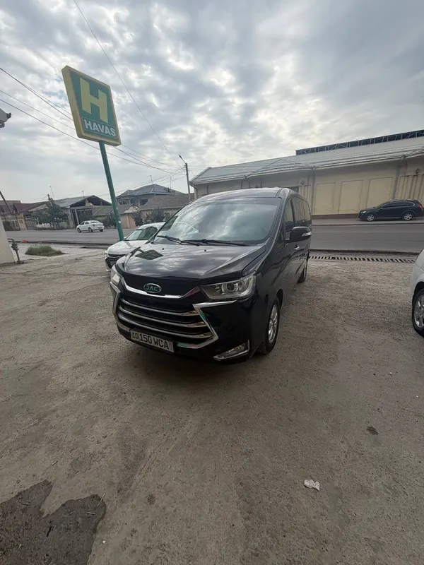Jac M4 ideal 2023 yil 2