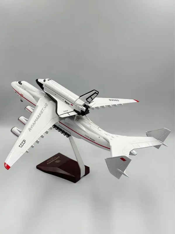 Самолет Мрия АН-225 коллекционная модель 4 Самолет Мрия АН-225 коллекционная модель 4