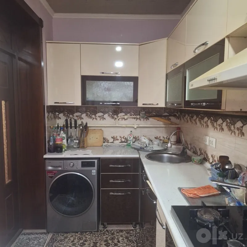 Сдаётся квартира на 1-м этаже, перепланирована в 2/3 комнаты 6 Сдаётся квартира на 1-м этаже, перепланирована в 2/3 комнаты 6