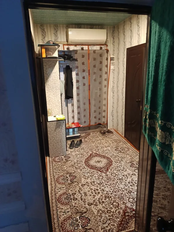 Зарафшон 3хонали квартира сотилади 9