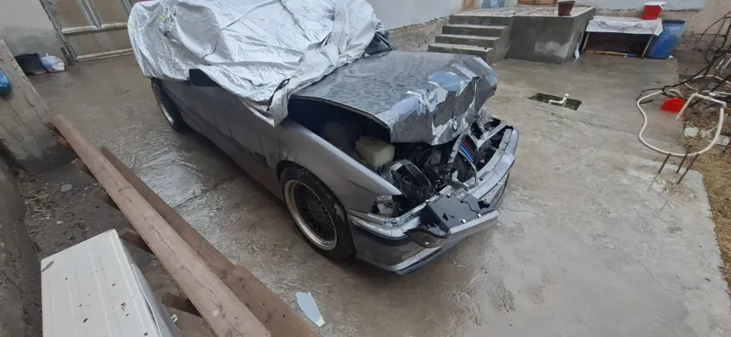 Bmw e36 sotiladi srochna pul kerak — фото 2