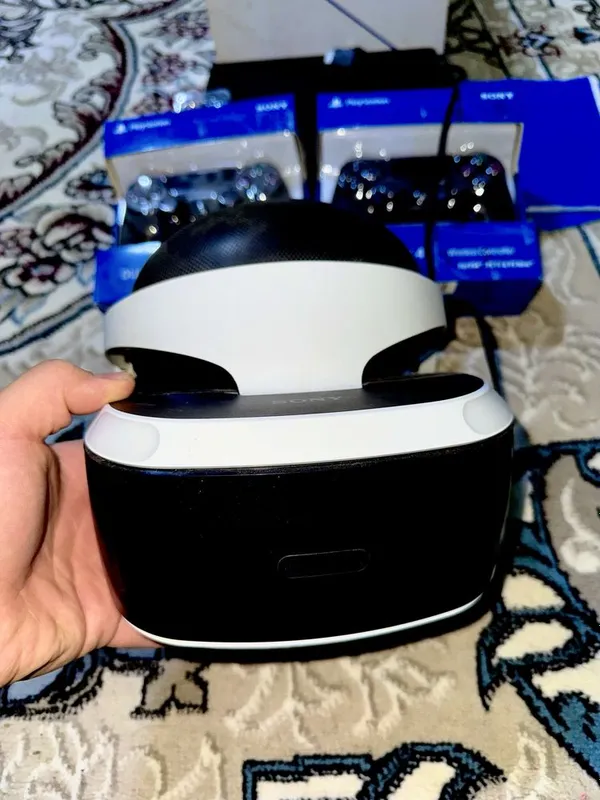 PS4 Slim 512 gb + Ps VR + 2 gamepad 6 PS4 Slim 512 gb + Ps VR + 2 gamepad 6