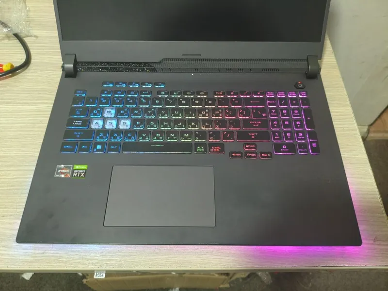 Asus Rog G17 360Hz , rtx 3060 6gb , Ryzen 7 6800H, ddr5 16/512 3 Asus Rog G17 360Hz , rtx 3060 6gb , Ryzen 7 6800H, ddr5 16/512 3