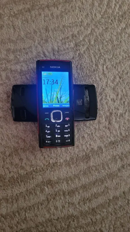 Nokia X2-00 Nokia 1 Nokia X2-00 Nokia 1