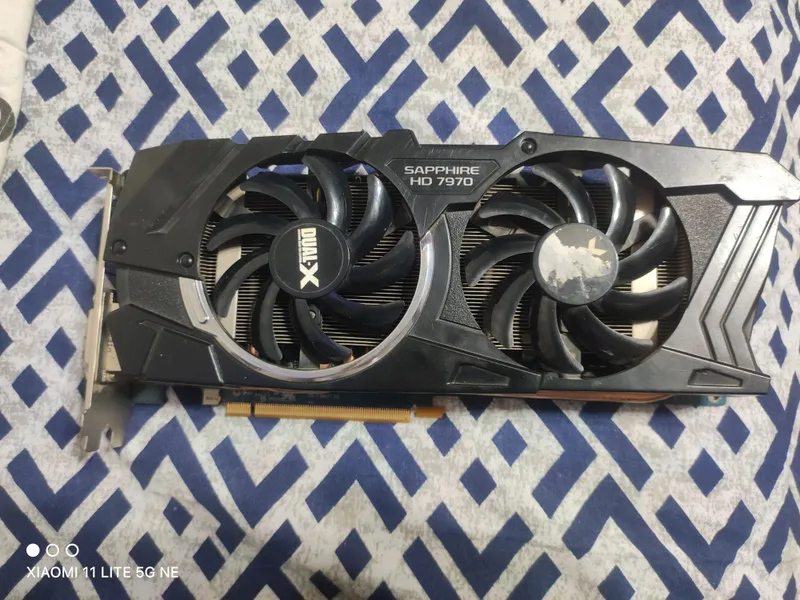 HD 7970 sotiladi 1