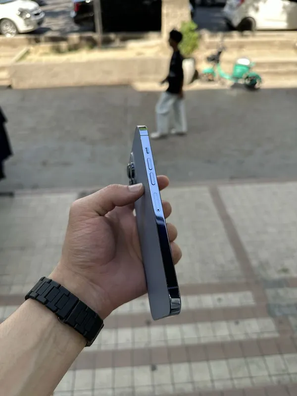 Iphone 13 pro max — фото 1