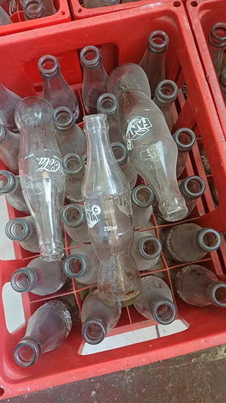 Coca-Cola shisha butilkalari yashigi bilan (197 dona) 3