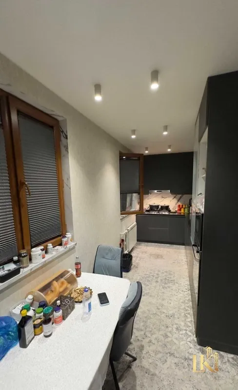 5 xonali kvartira sotiladi, 115 m², 8/9, Mirabod tumani 6 5 xonali kvartira sotiladi, 115 m², 8/9, Mirabod tumani 6