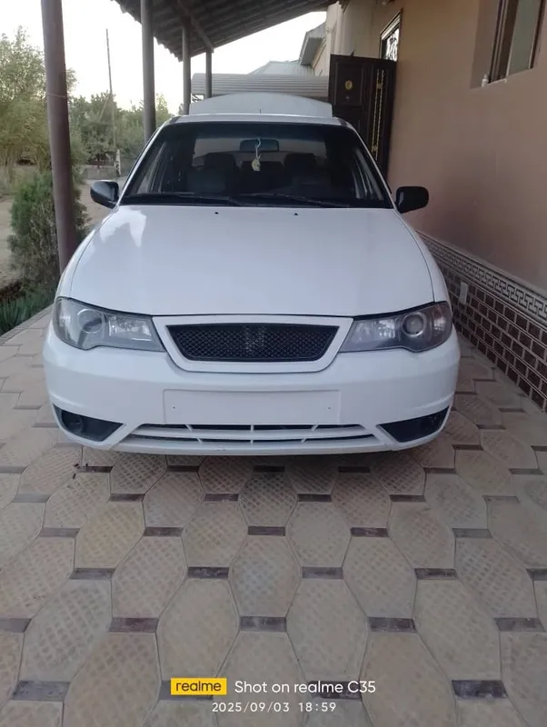 Nexia 2 sotiladi 2009 yil .160ming km probeg sons