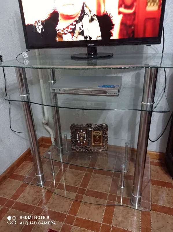 Подставка для телевизора 1
