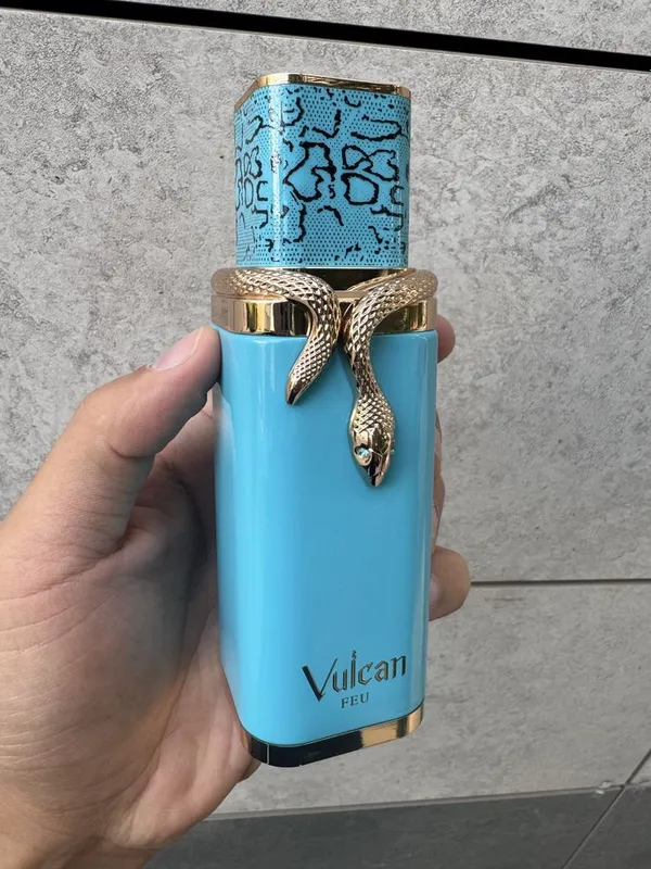 French Avenue Vulcan Feu Sable