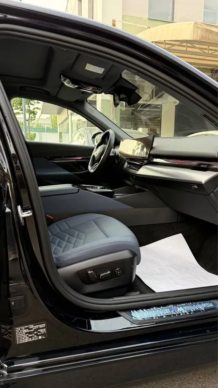 BMW i5 40L edrive full — фото 4