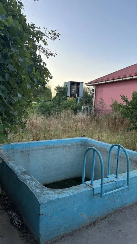 Dacha hovli sotiladi 8 sotih 7 Dacha hovli sotiladi 8 sotih 7