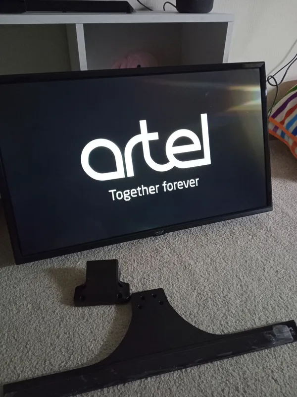 Телевизор Artel 32