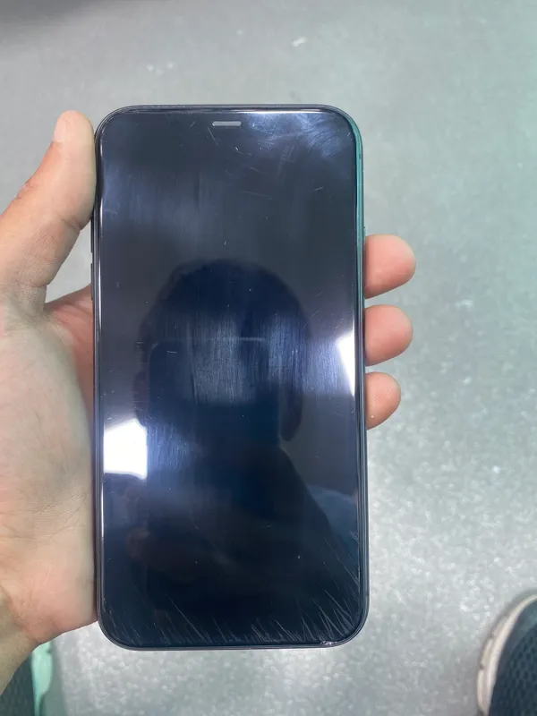 Iph 11 64gb 73yonks