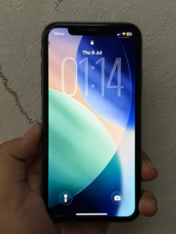 iPhone 11 3