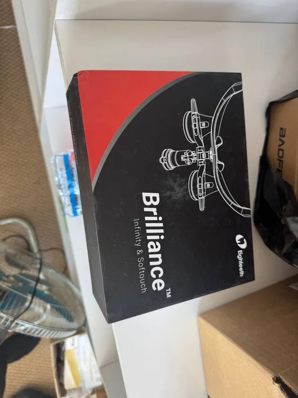 Лупы стоматологические Eighteeth Brilliance 3.0x, оригинал 1 Лупы стоматологические Eighteeth Brilliance 3.0x, оригинал 1