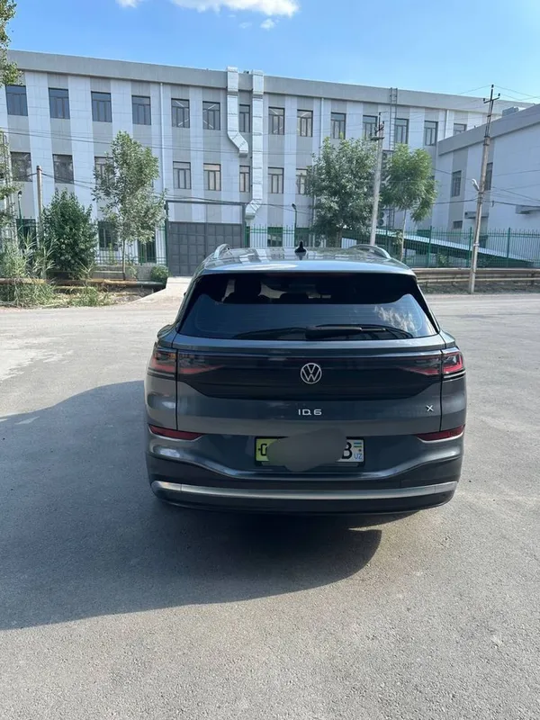Volkswagen ID 6 X