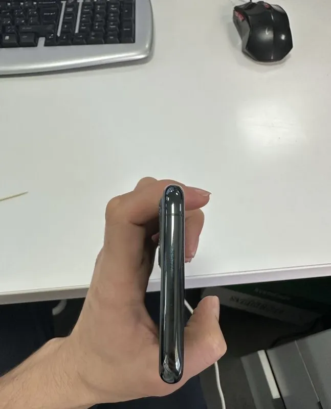 iPhone 11 Pro 64 ГБ LL/A, есть коробка и документы 6 iPhone 11 Pro 64 ГБ LL/A, есть коробка и документы 6