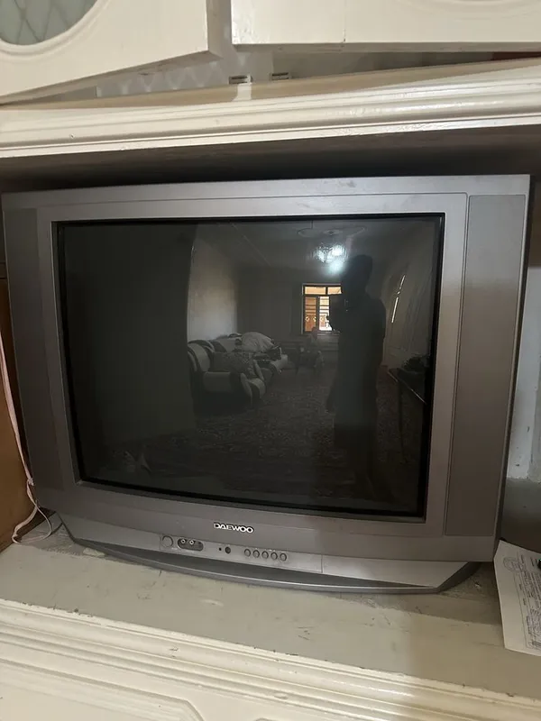 Телевизор в хорошем состоянии Daewoo 1