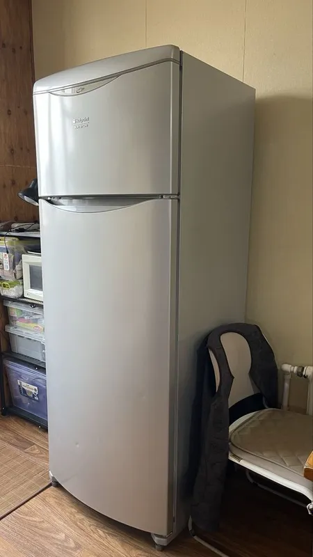 Продаю холодильник Hotpoint-Ariston, 435л — фото 1