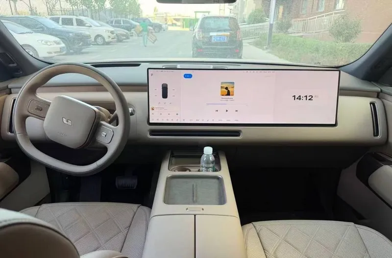 Li Auto L9 Ultra Livis, original porog va oynalarni qoraytirish 4