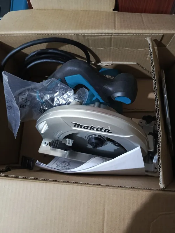 Makita HS 7600 дисковая пила — фото 2