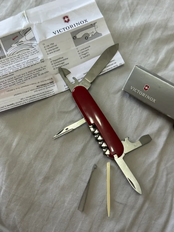 Shveytsariya pichog‘i Victorinox Sportsman 0.3802 6 Shveytsariya pichog‘i Victorinox Sportsman 0.3802 6