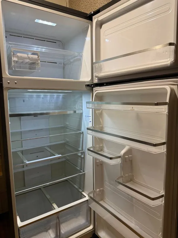 Холодильник Samsung RT60KZRIH — фото 2