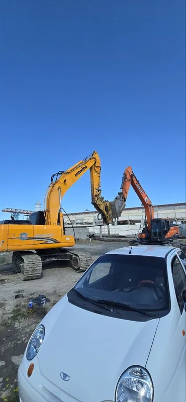 Lonking 225 zanjirli Doosan 210 gʻildirakli — фото 4