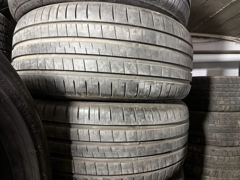 DUNLOP 275/40/22 2 dona bor made in JAPAN
