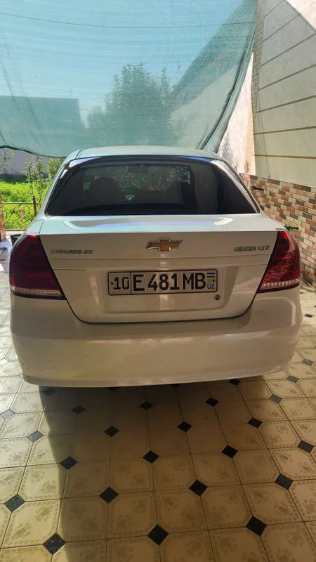 Nexia 3 sotiladi 2