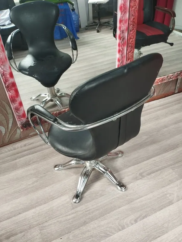 Ofisniy kreslo sotiladi 3 Ofisniy kreslo sotiladi 3