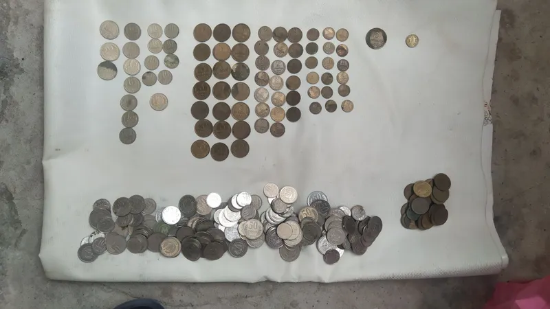 Продается монеты со времён СССР и Узбекистана 1