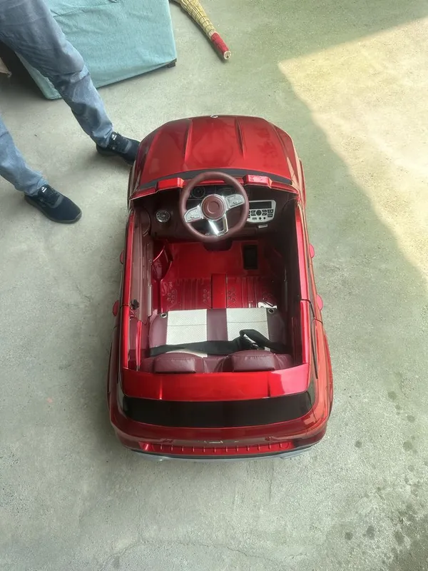 Pultli moshina mersedes benz 5 Pultli moshina mersedes benz 5