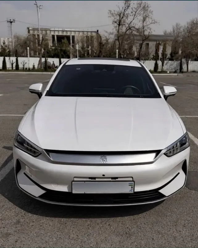 Arendaga avtomobil beriladi premium klass Elektromobillar