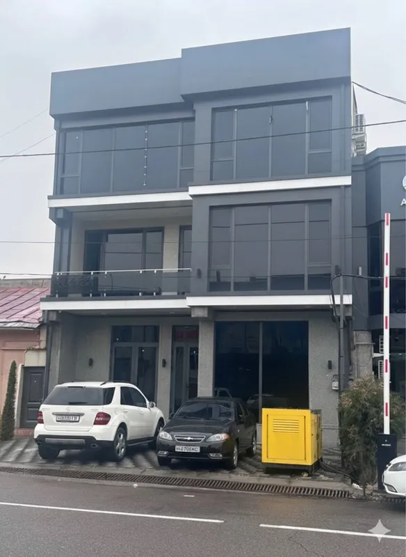 Без комисси Сдаётся здание — 700 м² Раккат Махалля Первая линия f88
